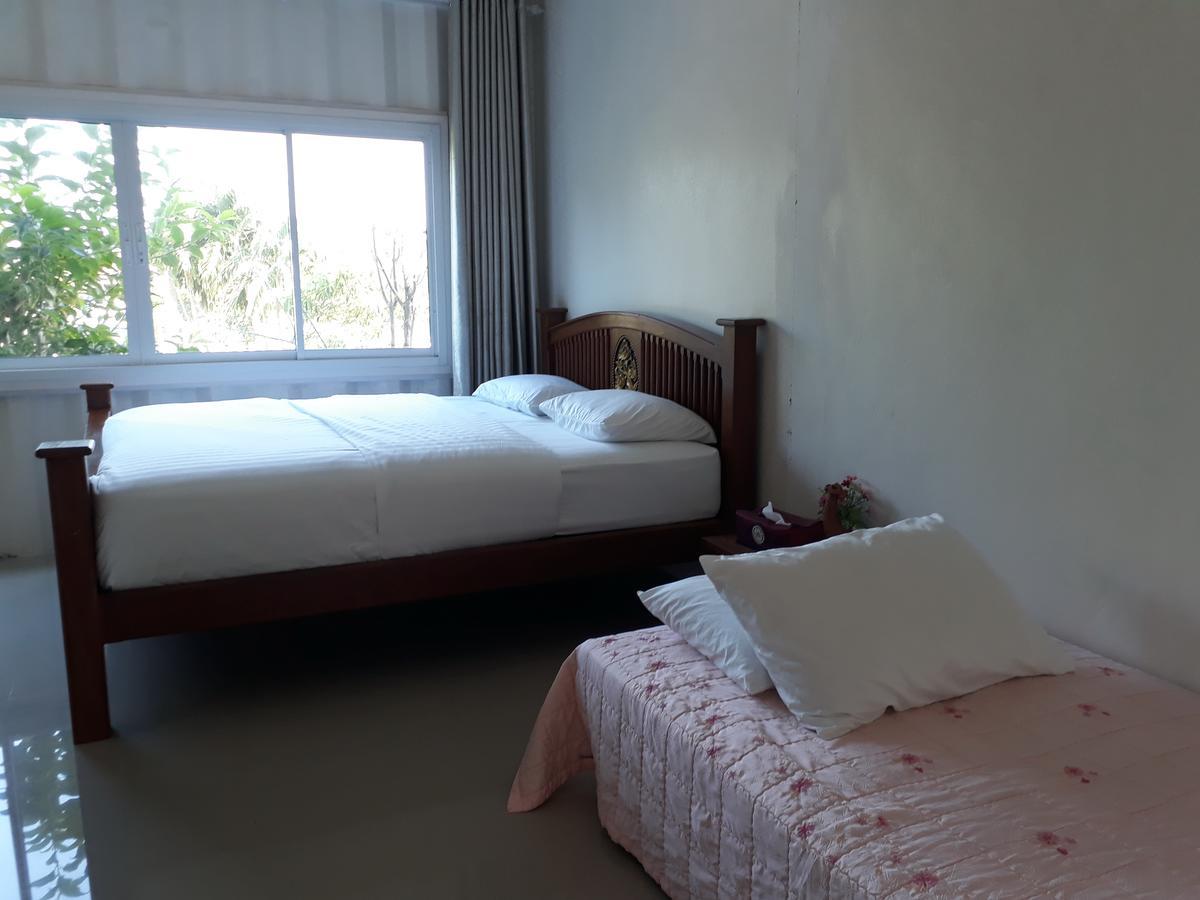Farsai Homestay Lopburi Exterior photo